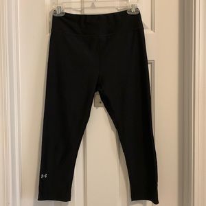 💛 3 for $15 Women’s Under Armour compression pants